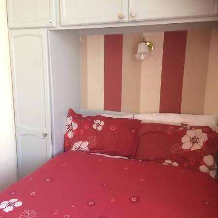 Delamere Hotel Blackpool Ngoại thất bức ảnh