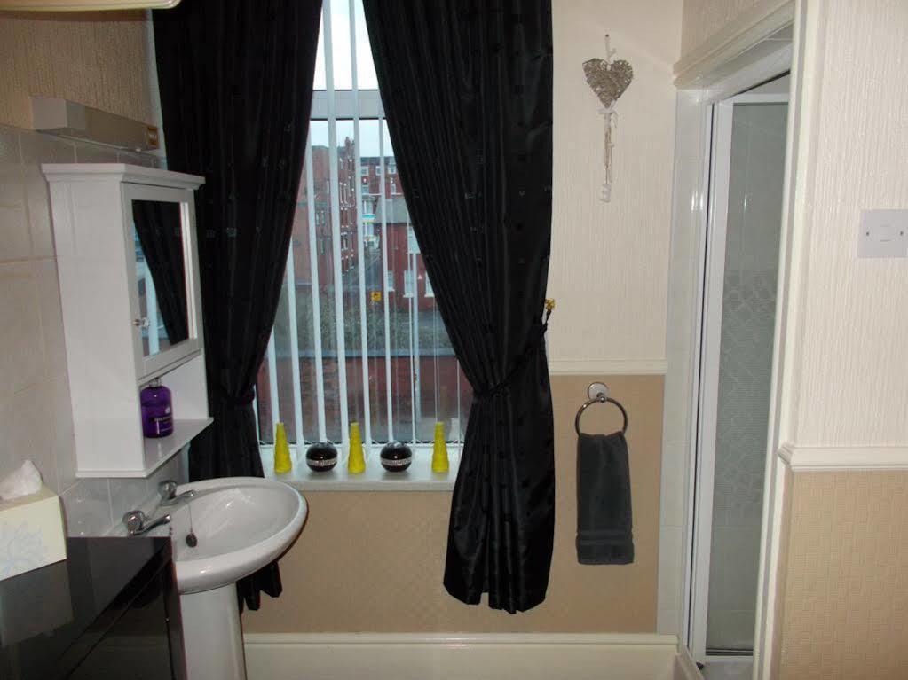 Delamere Hotel Blackpool Ngoại thất bức ảnh