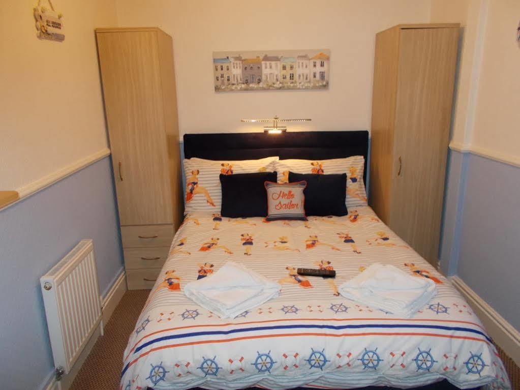 Delamere Hotel Blackpool Ngoại thất bức ảnh