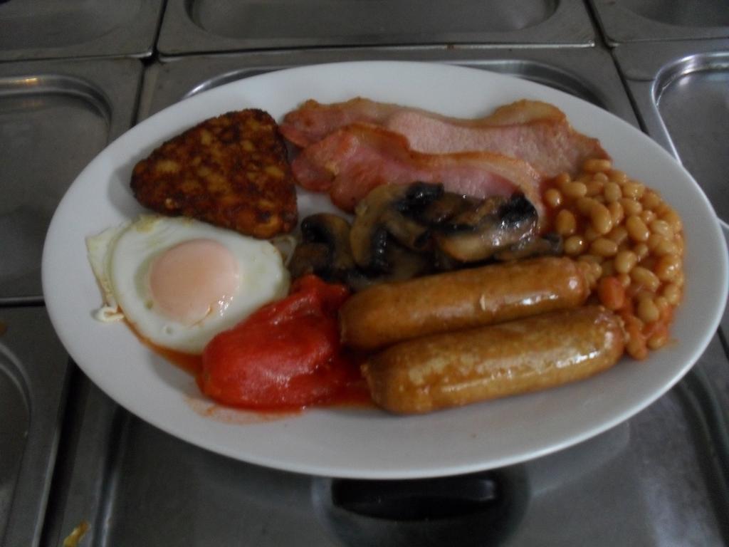 Delamere Hotel Blackpool Ngoại thất bức ảnh